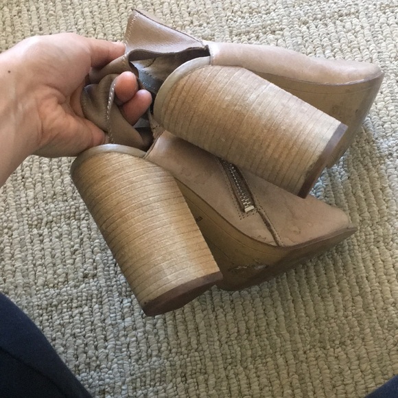 Dolce Vita beige heels - 8 - Picture 4 of 5